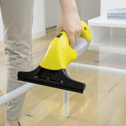 Оконный пылесос аккумуляторный Karcher WV1 flexmag.md