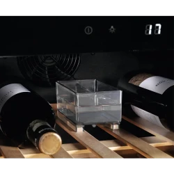 Dulap pentru vin AEG AWUS020B5B, Negru flexmag.md