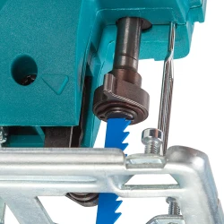 Ferastrau electric pendular Bort BPS-700X-Q flexmag.md