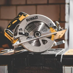 Fierastrau circular cu acumulator DeWALT DCS570N flexmag.md