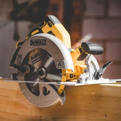 Fierastrau circular cu acumulator DeWALT DCS570N flexmag.md