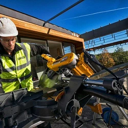 Пила циркулярная с аккумулятором DeWALT DHS780T2A flexmag.md