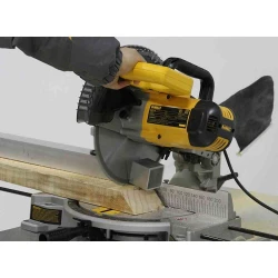 Пила циркулярная DeWALT DW714 flexmag.md