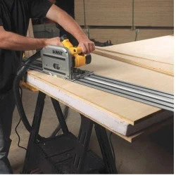Fierastrau circular DeWALT DWS520K flexmag.md