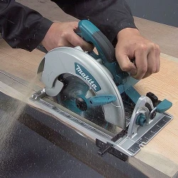 Пила циркулярная Makita HS7601K flexmag.md