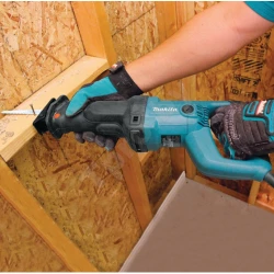 Fierastrau cu sabie Makita JR3061T flexmag.md