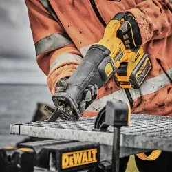 Пила сабельная на аккумуляторе DeWalt DCS389NT-XJ (без аккумулятора) flexmag.md