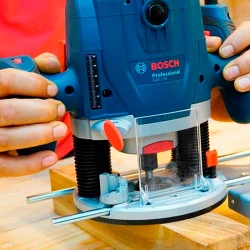 Freza electrica pentru lemn Bosch GOF 130 flexmag.md