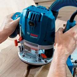 Freza electrica pentru lemn Bosch GOF 130 flexmag.md