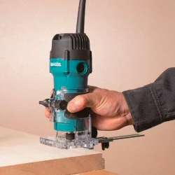 Freza electrica pentru lemn Makita 3711 flexmag.md