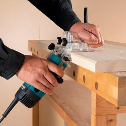 Freza electrica pentru lemn Makita 3712 flexmag.md
