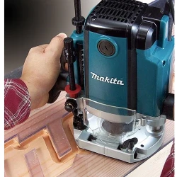 Фреза электрическая по дереву Makita RP1801FX flexmag.md