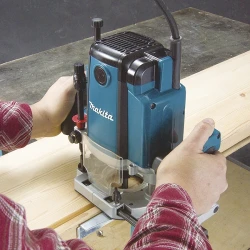 Фреза электрическая по дереву Makita RP1801FX flexmag.md