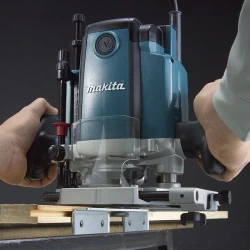 Фреза электрическая по дереву Makita RP1801FX flexmag.md