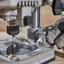 Freza pentru lemn pe acumulator DeWalt DCW620NT-XJ (fara acumulator) flexmag.md