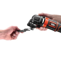 Instrument multifunctional Black+Decker MT300K flexmag.md