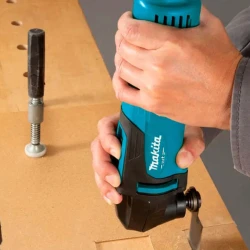 Instrument multifunctional Makita M9800B flexmag.md