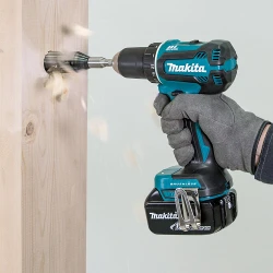 Masina de gaurit si insurubat cu acumulator Makita DDF485Z flexmag.md