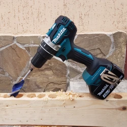 Дрель-шуруповерт с аккумулятором и ударом Makita DHP484RFE flexmag.md