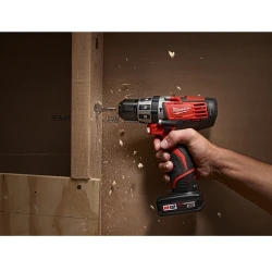 Masina de gaurit si insurubat cu acumulator si impact Milwaukee C12 PD-0 flexmag.md