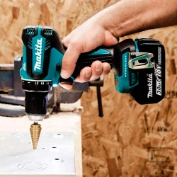 Дрель-шуруповерт аккумуляторный Makita DDF485RFE flexmag.md