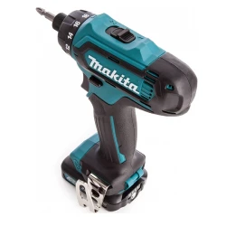 Шуруповерт аккумуляторный Makita DF033DZ flexmag.md
