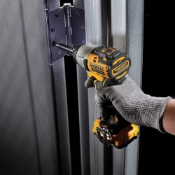Дрель-шуруповерт аккумуляторный DeWALT DCF801D2 flexmag.md
