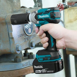 Шуруповерт аккумуляторный ударный Makita DTW285Z flexmag.md