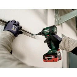 Masina de insurubat cu impact cu acumulator Metabo 602404800 flexmag.md