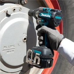 Шуруповерт с ударом Makita DTW701Z flexmag.md