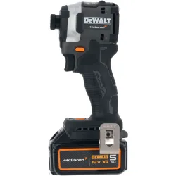 Masina de insurubat cu impact pe acumulator DeWALT DCF85MP2T-QW (2 acumulatori) flexmag.md