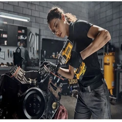 Шуруповёрт аккумуляторный ударный DeWALT DCF891N flexmag.md