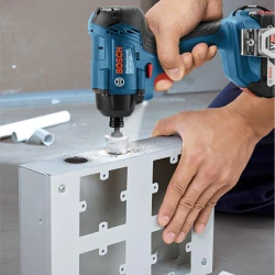 Шуруповерт аккумуляторный ударный Bosch GDR 18V-160 (06019G5106) flexmag.md