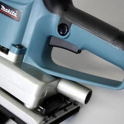 Masina de slefuit vibranta Makita BO 4900 V flexmag.md