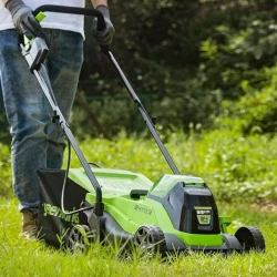 Masina de tuns gazon pe acumulator Greenworks GD24LM33 flexmag.md