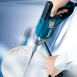Mixer electric de constructie Makita UT2204 flexmag.md
