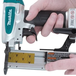 Степлер пневматический для гвоздей Makita AF353 flexmag.md