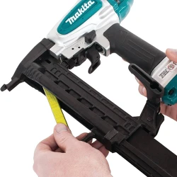 Степлер пневматический для гвоздей Makita AT638A flexmag.md