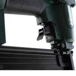 Степлер пневматический для гвоздей Metabo DSN 50 (601568500) flexmag.md