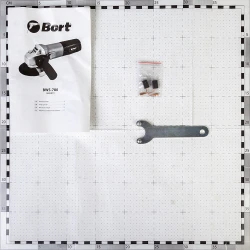 Polizor unghiular Bort BWS-780 flexmag.md