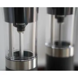 Rasnita de sare si piper Huslog AK-0849 Negru flexmag.md