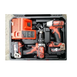 Set masina de gaurit si insurubat cu impact Milwaukee M18BPP2C-402C flexmag.md