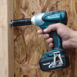 Набор аккумуляторного шуруповерта и дрели с ударным действием Makita DLX2133J flexmag.md