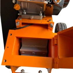 Tocator de crengi pe benzina Kronava RNA650 flexmag.md