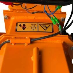 Tocator de crengi pe benzina Kronava RNA650 flexmag.md